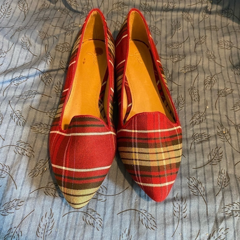 Joie daydreaming red plaid flats size 36 US 6